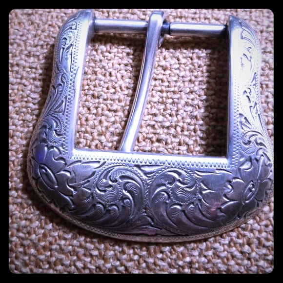 Silver Floral Engraved Beautiful Belt Buckle - Picture 1 of 7